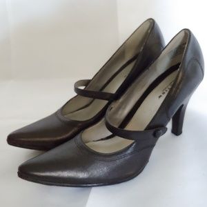 Kenneth Cole Black Leather Pointy Mary Jane Heels